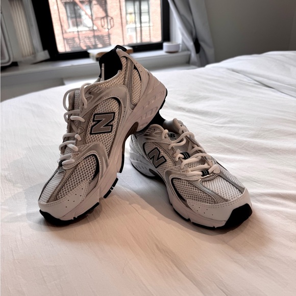 New Balance 530’s - Picture 2 of 6